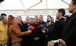 CHP Genel Başkanı Özgür Özel bayram namazını memleketi Manisa'da kıldı