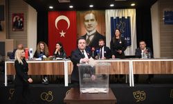 Kuşadası Belediye Başkanı Günel'in yerine Demirtaş getirildi