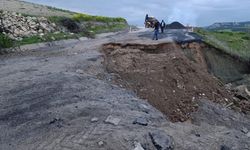 Manisa'da çöken Kula-Selendi karayolu ulaşıma kapatıldı