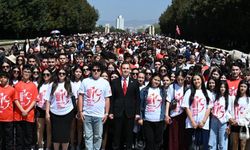 Başkan Akın ve 1071 Balıkesirli genç Anıtkabir’de