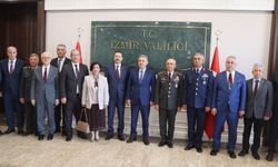 Vali Elban, protokolle bayramlaştı