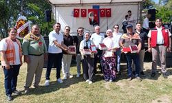 Binlerce insan Kiraz Festivali için Börez'e akın etti