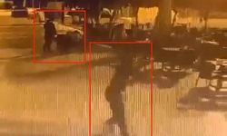 İzmir'de belediyeye ait kafeye silahlı saldırı kamerada