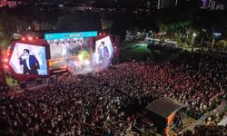İEF geceleri müzik ve kahkaha dolu