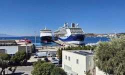 Bodrum'da iki gemiyle 2 bin 888 yolcu geldi