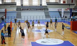 Turgutlu’nun Sultanları sezona 3-0’la başladı