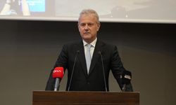 İZTO Başkanı Özgener güven tazeledi