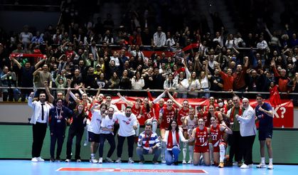 İzmir’de Voleybol Devrimi: “Aras Kargo”