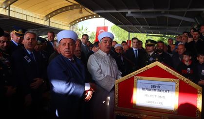 Şehit Pilot Binbaşı İbrahim Bolat İzmir'de son yolculuğuna uğurlandı