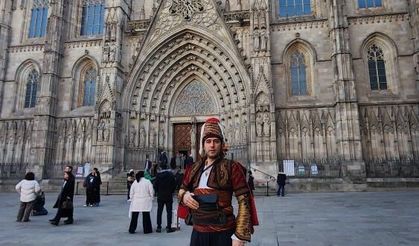 İzmirli "Gezen Zeybek" Avrupa meydanlarında