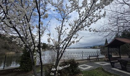 Saklıgöl, ilkbaharla birlikte ayrı bir güzelliğe büründü