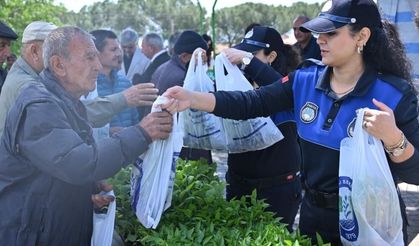 Salihlili üreticilere 34 bin sebze fidesi