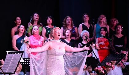 Zeki Müren’in unutulmaz şarkıları Manisa’da yankılandı