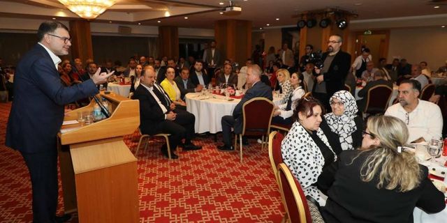 AK Partili adaylar hemşehri dernekleriyle buluştu