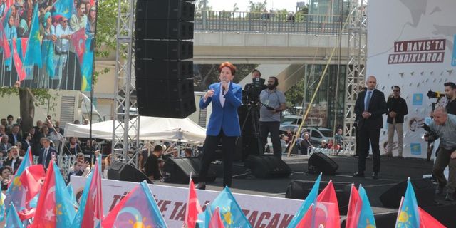 Meral Akşener Balıkesir'de mitingde konuştu