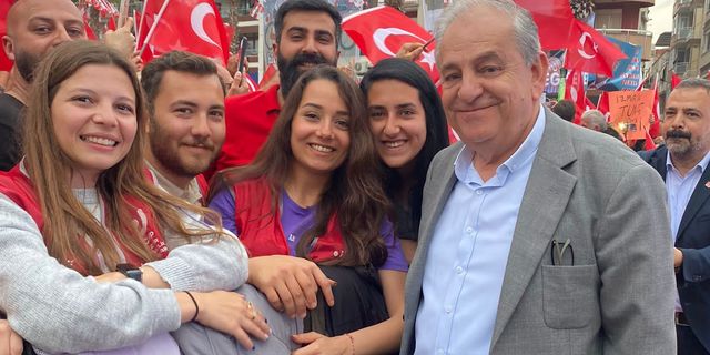 CHP  adayı Nalbantoğlu gençlerle buluştu