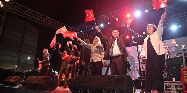 Karabağlar’da 19 Mayıs coşkusu!