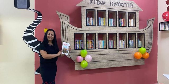 Manisalı öğretmen 7 yılda okullara 14 kütüphane kazandırdı