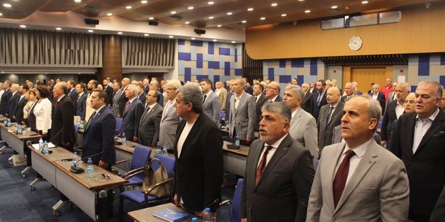  İZTO meclisinde ekonomi programı değerlendirmesi
