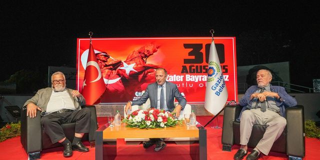 Usta tarihçiler Atatürk’ün dehasını anlattı