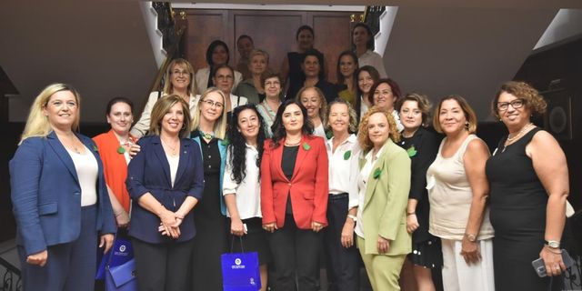  Milletvekilleri İZTO'da "kadınlar" için bir araya geldi