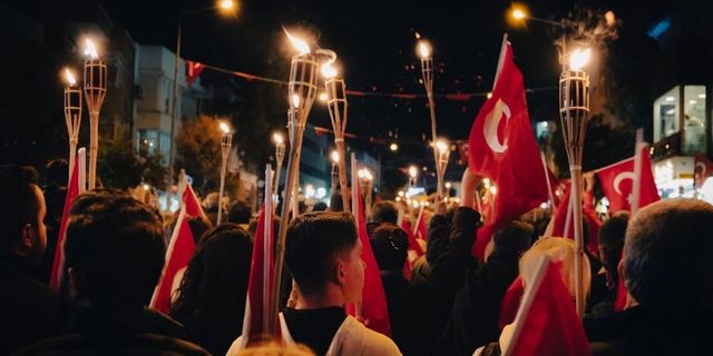 İzmir'de Cumhuriyetin 100. Yılına yakışır kutlamalar