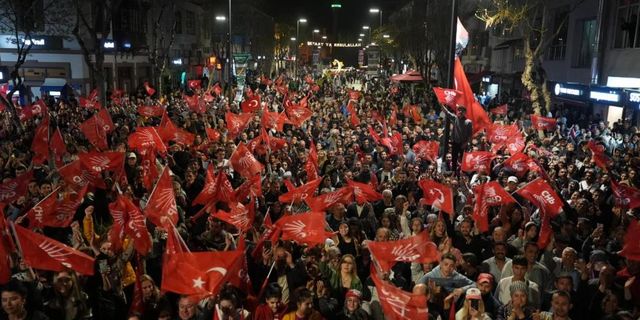 Uşak’ta CHP 6, AK Parti 3 ve bağımsız 2 belediye kazandı
