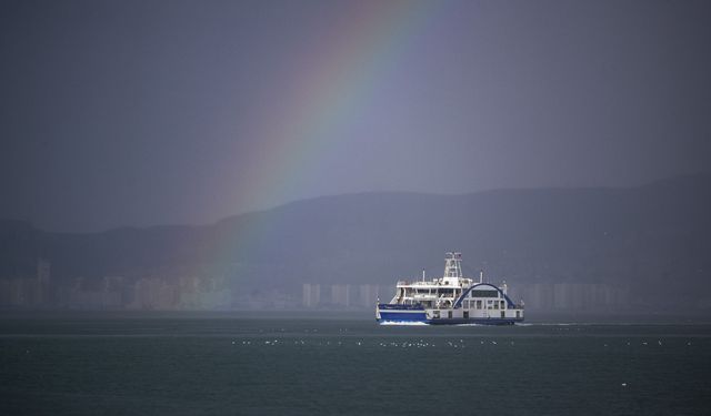 İzmir'de araba vapurlarına hafta sonu düzenlemesi