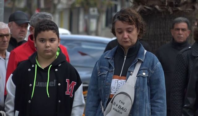 Denizli'de saat 09.05'i gösterdiğinde hayat durdu