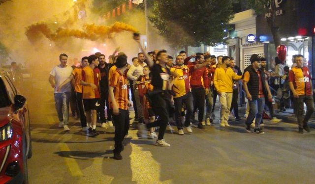 Galatasaray’ın şampiyonluğu Manisa’da coşkuyla kutlandı