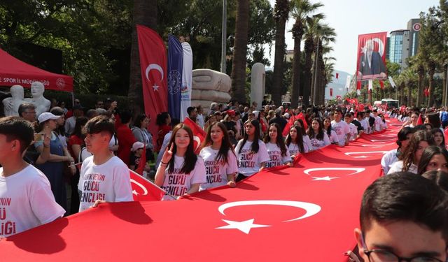 Denizli'de 19 Mayıs coşkuyla kutlandı