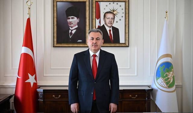 İzmir Valisi Elban'da Zafer Bayramı mesajı