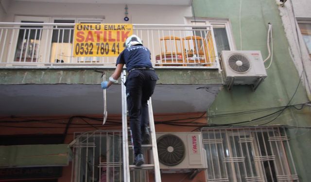Apartmandaki kötü kokunun sebebi 'bozuk et' çıktı