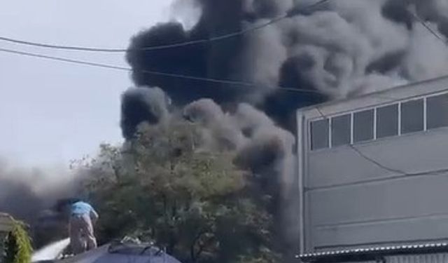 İzmir'de lastik tamircisinde yangın kontrol altında