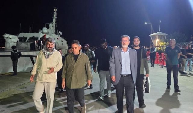 Fırtına Gazze yolcularını Marmaris’e getirdi