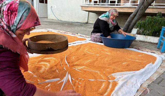Tarhana kokusu sokakları sardı