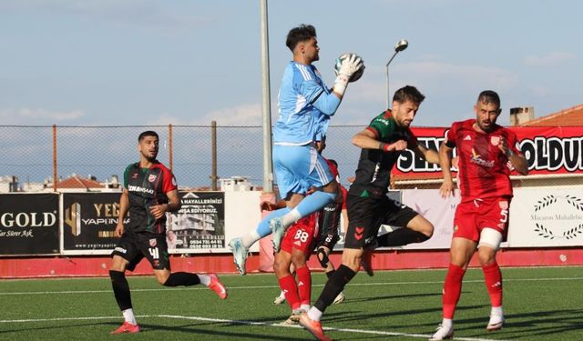 TFF 3. Lig: Ayvalıkgücü: 0 - Karşıyaka: 0
