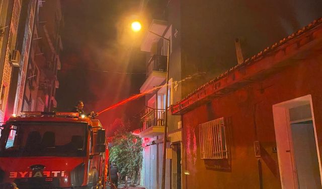 Aydın'da çıkan yangında yaşlı kadın evsiz kaldı