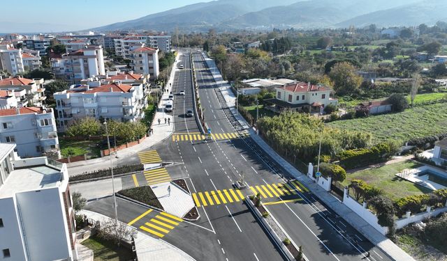 Güzelbahçe 75. Yıl Cumhuriyet Bulvarı'nın ilk etabı açıldı