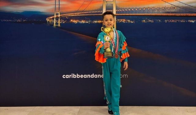 Denizli’nin gururu Toprak, 7 yaşında dünya üçüncüsü oldu