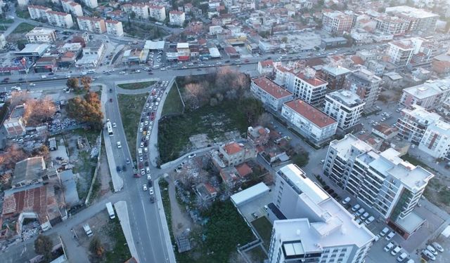 Karşıyaka’da kesintisiz ulaşım için yoğun tempo