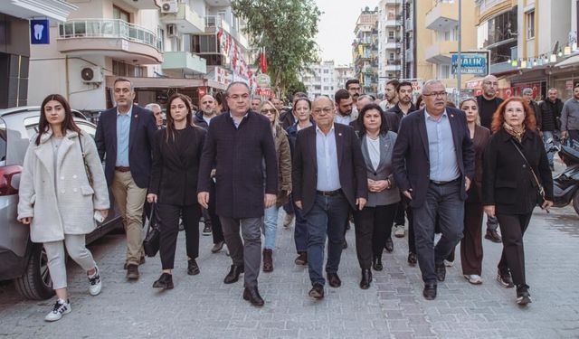 Kuşadası, Başkan Günel için tek yürek oldu