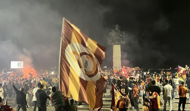 Galatasaray’ın şampiyonluğu İzmir’de coşkuyla kutlandı