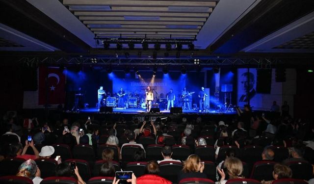Manisa'da horon ve türkülerle Karadeniz fırtınası