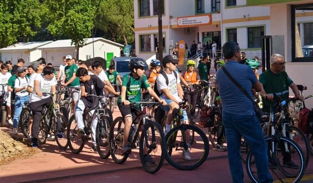 Gençler bağımlılığa karşı pedal çevirdi