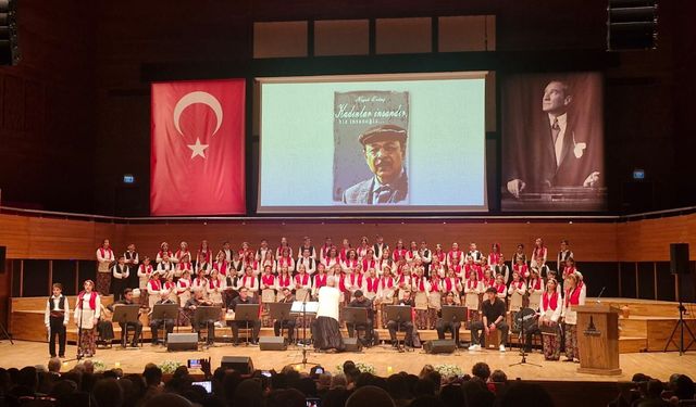 Çağdaş Yaşam Çocuk Korosu türkülerle umut verdi