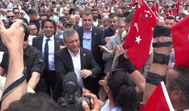 Özgür Özel'e Denizli'de sevgi seli