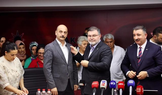 AK Parti İzmir'e 370 yeni katılım