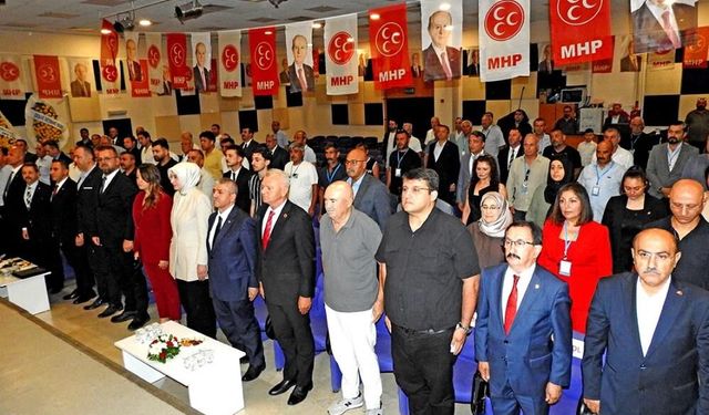MHP Çeşme'de Galip Uluçam yeniden başkan seçildi