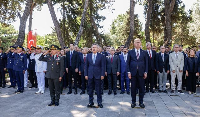 15 Temmuz şehitleri İzmir'de dualarla anıldı